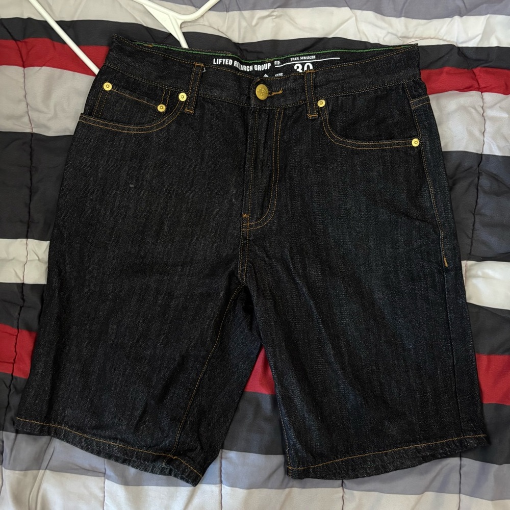 LGC DENIM SHORTS SIZE 30 STRAIGHT